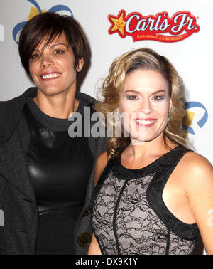 Cat Cora et sa femme Jennifer Cora La Dream Foundation's 11e célébration annuelle de rêves Gala à la Bacara Resort & Spa - Arrivées Santa Barbara, Californie - 16.11.12 comprend : Cat Cora et sa femme Jennifer Cora Où : Santa Barbara, California, United States Quand : 16 Nov 2012 Banque D'Images