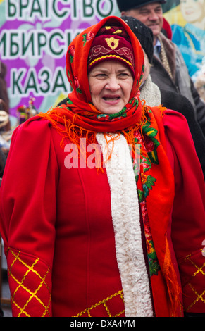 Le Kazakhstan, Petropavlovsk - Mars 21, 2014 : célébration du nouvel an musulman. Les femmes en costumes traditionnels russes Banque D'Images