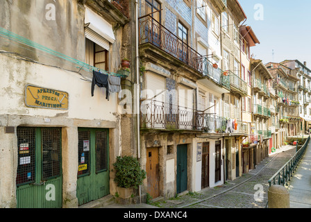 Vieille ville, Porto (Portugal) Banque D'Images