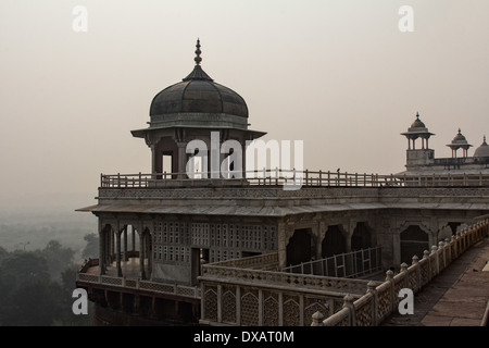 Jahangiri Mahal Palace de Fort d'Agra à Agra, Inde Banque D'Images