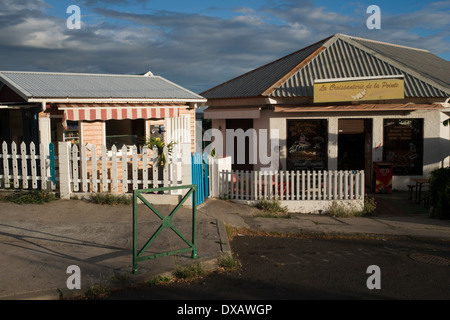 Maisons à Saint Leu. La réunion prend en charge tous les sujets, toutes ces définitions sont utilisés trop souvent pour décrire un lieu exotique : Banque D'Images