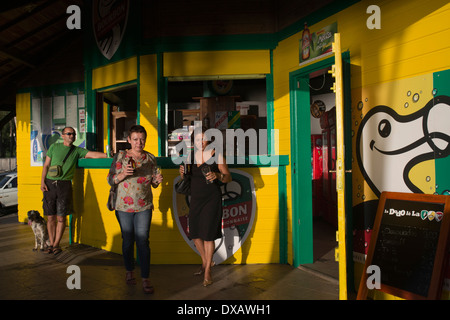 Des bars de plage à Saint Leu. La réunion prend en charge tous les sujets, toutes ces définitions sont utilisés trop souvent pour décrire un exotique Banque D'Images