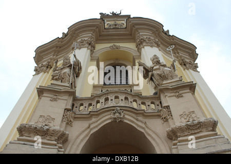 Belle Cathédrale Saint George's à Lvov en Ukraine Banque D'Images