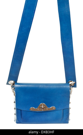 Sac Femme cuir bleu télévision avec large ceinture isolé sur fond blanc Banque D'Images