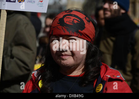 Angleterre Londres, 22 mars 2014 : Des milliers de manifestants de toutes nationalité United we Stand jusqu'au racisme et le fascisme au cour du Parlement à Londres. Photo par voir Li/ Alamy Live News Banque D'Images