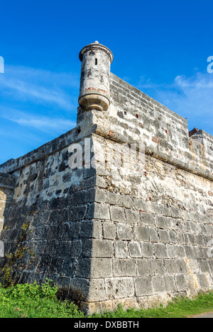 Coin de la muraille qui entoure le centre historique de Carthagène, Colombie Banque D'Images