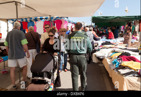 Guardia Civil Ou Dans Le Village De La Garde Civile Marche Villaricos Almeria Andalousie Espagne Europe Photo Stock Alamy