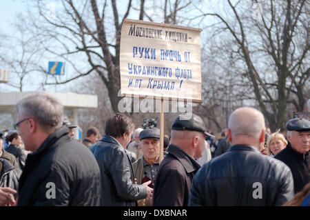 Odessa, Ukraine. Mar 23, 2014. Odessa evromaydan à l'appui de l'intégration européenne. Les concerts-rallye les partisans de l'unification de l'UE et l'Ukraine. Lors d'une manifestation à laquelle ont participé plus de 500 personnes Crédit : Andrey Nekrasov/Alamy Live News Banque D'Images