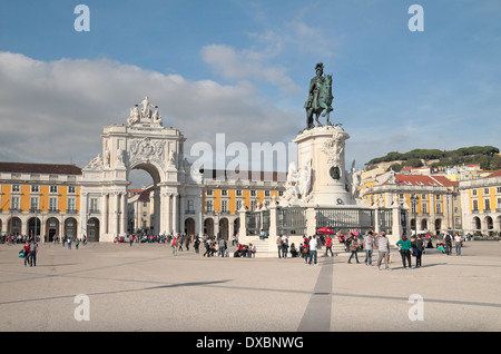 De Triomphe & statue du roi José I, Praça do Comércio, Lisbonne, Portugal. Banque D'Images