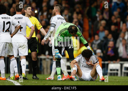 Madrid, Espagne. 23 mars 2014. La Liga football, Real Madrid contre Barcelone. 'El Classico" à Santiago Bernabeu Stadium. La photo montre Képler Laveran Pepe (Portugais/Brésilien défenseur du Real Madrid) : Action de Crédit Plus Sport Images/Alamy Live News Banque D'Images