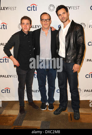 Los Angeles, Californie, USA. Mar 23, 2014. Iain De Caestecker, Clark Gregg, Brett Dalton présents au Paley Center for Media 31e PaleyFest présente : ''Merveille des agents du S.H.I.E.L.D.'' tenue à l'Kodak Theater à Hollywood, Californie le 23 mars 2014. 2014 : Crédit D. Long/Globe Photos/ZUMAPRESS.com/Alamy Live News Banque D'Images