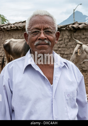 Péruvien afro-hommes de yapatera. Village de Piura, Pérou. Banque D'Images