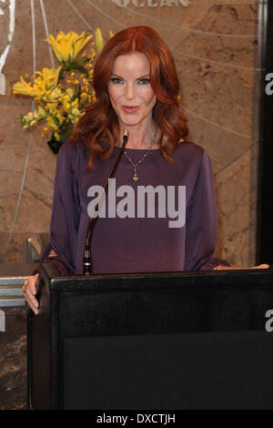 L'actrice Marcia Cross lights l'Empire State Building en l'honneur de Plan International USA comprend : l'actrice Marcia Cross où Banque D'Images