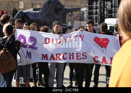 22 M L'Espagnol de la dignité des marches à Londres Las marchas de la Dignidad en Londres, 22M en Londres Banque D'Images