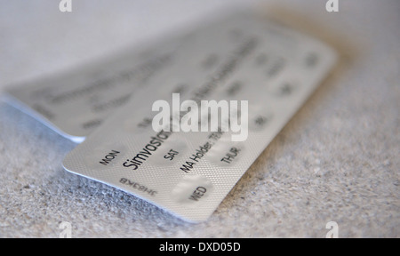 Blister de statine Simvastatine comprimés comprimés Banque D'Images