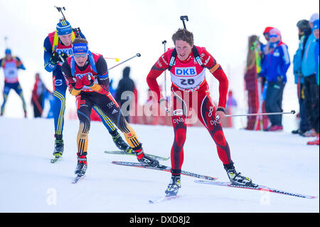 Oslo, Norvège. 24Th Mar, 2014. La Coupe du monde de Biathlon d'E.ON 2014Lars Berger de la Norvège est en compétition dans l'épreuve du 15 km départ groupé pendant la Coupe du Monde de biathlon à Holmenkollen à Oslo, Norvège. Credit : Action Plus Sport Images/Alamy Live News Banque D'Images