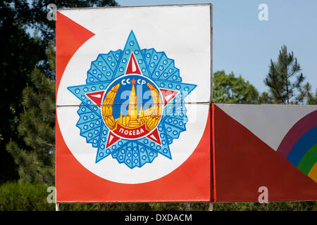 Aufsteller à Tiraspol erinnert an den Sieg der Sowjetunion im Zweiten Weltkrieg / grand poster en souvenir de la victoire de l'Union soviétique dans la Seconde Guerre mondiale / Foto : Robert B. Fishman, inmara,, 26.05.2011 Banque D'Images