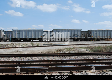 Texas Industries pour fusionner avec Martin Marietta Corporation au deuxième trimestre 2014. La TXI wagons sont chargés ici. Banque D'Images