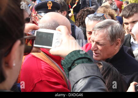 Latina, Italie. 22 mars 2014. Don Luigi Ciotti au Libera Jour de la mémoire et de l'engagement pour commémorer toutes les victimes de la Mafia, Latina, Italie. Credit : Gari Wyn Williams / Alamy Live News Banque D'Images