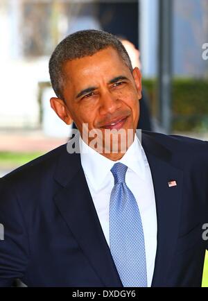 La Haye, Pays-Bas. 24Th Mar, 2014. Le président américain Barack Obama arrive pour le troisième Sommet sur la sécurité nucléaire (SNN) à La Haye, Pays-Bas, le 24 mars 2014. Le troisième sommet sur la sécurité nucléaire (SNN) a donné le coup d'ici lundi, visant à prévenir le terrorisme nucléaire à travers le monde. Credit : Gong Bing/Xinhua/Alamy Live News Banque D'Images