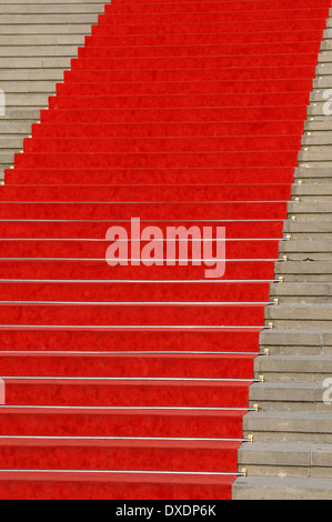 Tapis rouge sur l'escalier, Berlin, Allemagne Banque D'Images