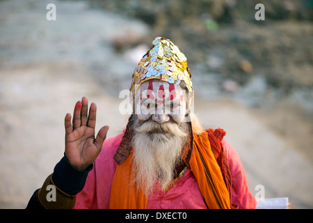 Scènes et tous les jours en direct sur les rives de la rivière du Gange à Varanasi Banque D'Images