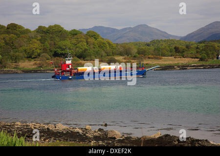 Glen Sanda Quarry barge transportant les pétroliers, Loch Creran, Argyll Banque D'Images