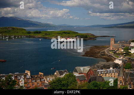 Vue sur la baie d'Oban, vu de McCaigs tower,Argyll. Banque D'Images