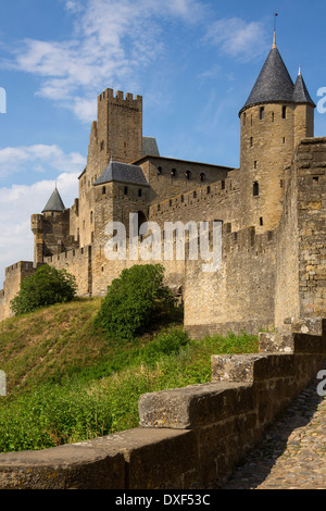 Forteresse médiévale et ville fortifiée de Carcassonne dans le sud-ouest de la France Banque D'Images