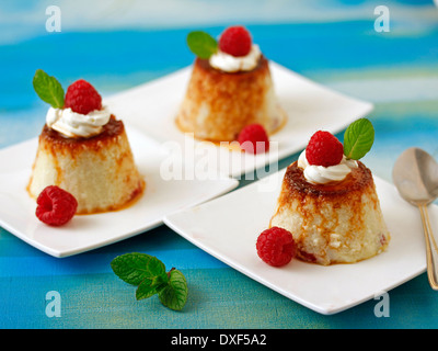 Framboises flan. Recette disponible. Banque D'Images