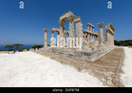 Côté ouest (arrière) du côté long du Temple ou l'AFEA Aegina Grèce Aphaia datant de 490 avant J.-C. Temple situé en haut Banque D'Images