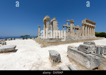 Côté ouest (arrière) du côté long du Temple ou l'AFEA Aegina Grèce Aphaia datant de 490 avant J.-C. Temple situé en haut Banque D'Images