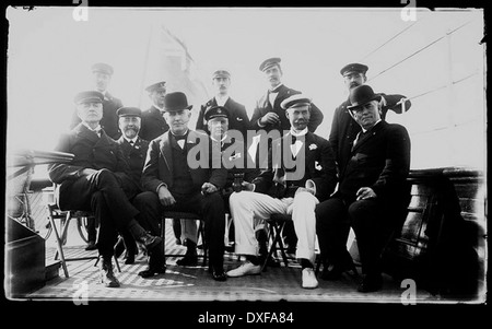 Portrait de groupe avec Thomas Alva Edison et Sir Thomas Lipton Banque D'Images