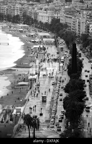 Vue d'en haut au-dessus de la Promenade des Anglais à Nice ville France Banque D'Images