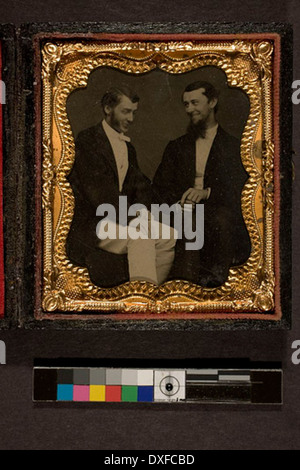Portrait de 2 hommes en conversation Portrait de deux hommes en conversation Banque D'Images