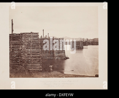 Des quais en bois de pont sur la rivière Tennessee à Chattanooga, à North Banque D'Images