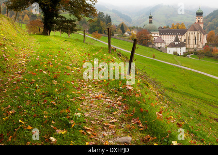 Monastère Saint Trudpert en automne, Forêt Noire, Allemagne Banque D'Images