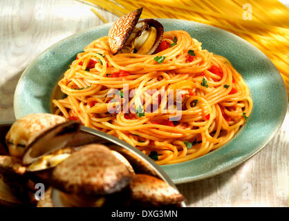 Assiette de spaghetti aux palourdes Maison Banque D'Images