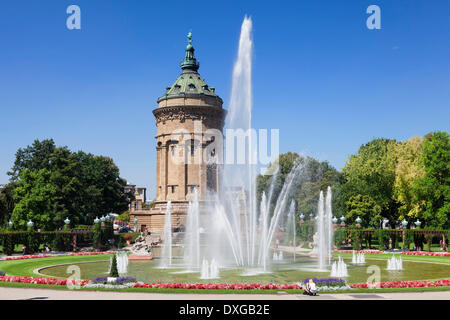 Wasserturm, Water Tower, Mannheim, Bade-Wurtemberg, Allemagne Banque D'Images