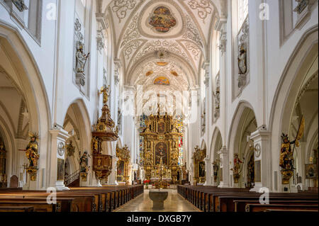 Mariä Himmelfahrt Nef, Kirche, église paroissiale de l'Assomption, Landsberg am Lech, Upper Bavaria, Bavaria, Germany Banque D'Images