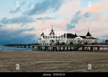 Le quai historique dans la région de Ahlbeck sur l'île d'Usedom, côte de la mer Baltique, Mecklenburg-Vorpommern, Allemagne, Europe Banque D'Images