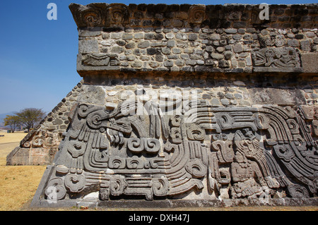 L'Amérique, le Mexique, l'État de Morelos, Xochitepec village, site archéologique de Xochicalco, le temple de la serpent à plumes Banque D'Images