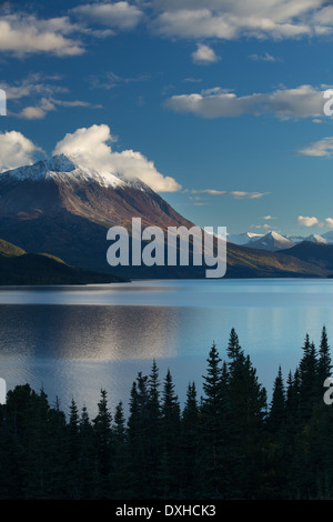 Lac Tutshi, British Columbia, Canada Banque D'Images