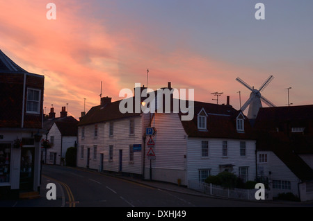 La ville de Cranbrook et smock Union Européenne moulin à vent. Kent Banque D'Images