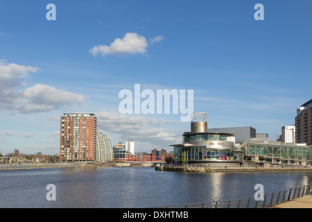 L'ouest de l'aspect extérieur de la Lowry Theatre et de la galerie d'Art à Salford, près de Manchester. Banque D'Images