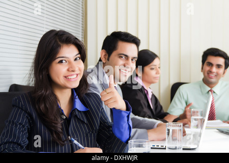 Indian Business People Working in Office Banque D'Images