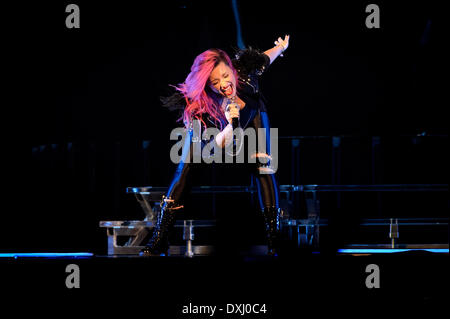 Toronto, Ontario, Canada. Mar 26, 2014. L'artiste américaine, actrice, Demi Lovato et philanthrope effectuée sold out show au Centre Air Canada à Toronto au cours de sa 'les néons Tour' Crédit : Igor Vidyashev ZUMAPRESS.com/Alamy/Live News Banque D'Images