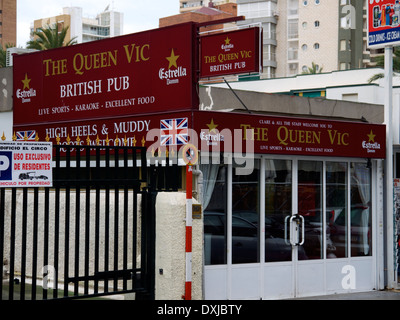 La Reine Victoria British pub à Benidorm, Espagne. Banque D'Images