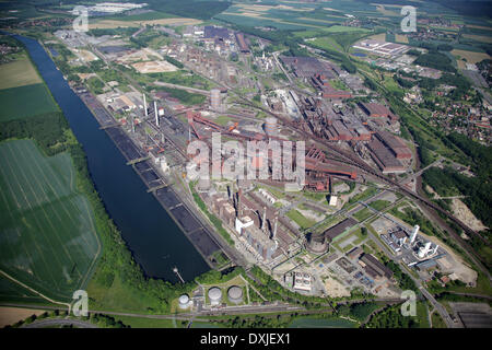 Vue aérienne de l'Salzgitter AG à Salzgitter (Basse-Saxe, Allemagne), photo prise au 24.05.2012 à partir d'un avion léger. Salzgitter AG est un groupe. Banque D'Images