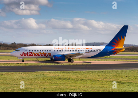 Avion à l'aéroport de Manchester. Boeing 737 Jet2 Banque D'Images